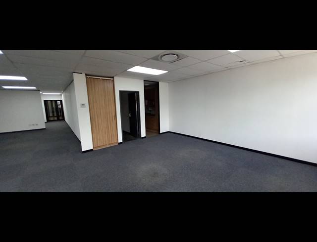291M² OFFICE TO LET IN BRYANSTON